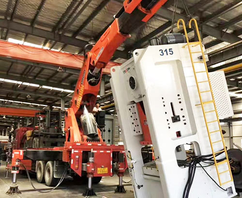 大冶附近随车吊出租，轻松解决运输难题