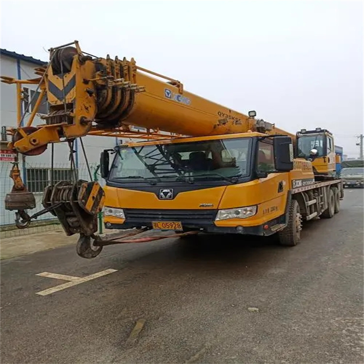 大冶吊车出租保险：全面覆盖，安全无忧