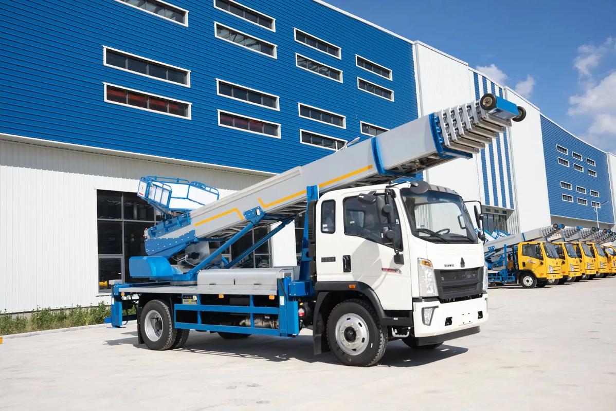 大冶出租云梯车高空作业车 建筑垃圾搬运