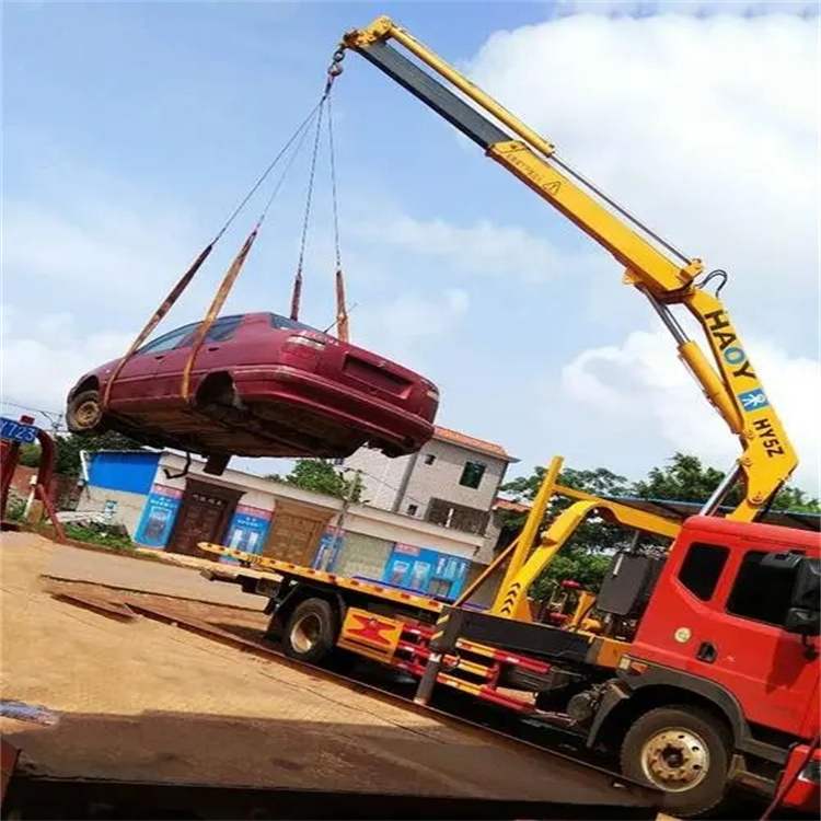 大冶吊车吊汽车的正确方法